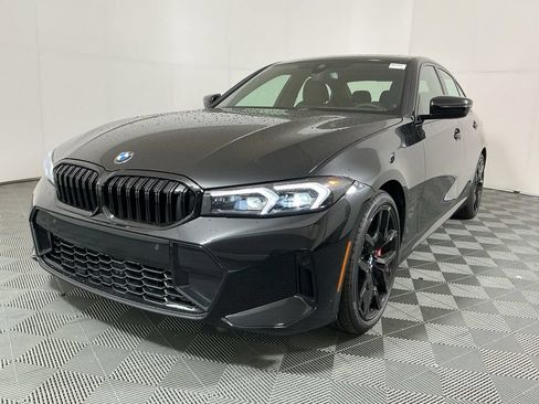 New 2026 BMW 330i Sedan w/ M Sport Package RWD image 2