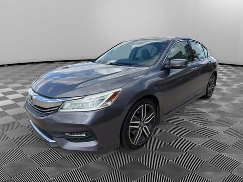 Used 2016 Honda Accord Touring image 7
