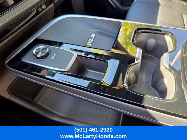 Used 2025 Buick Enclave Preferred FWD image 29