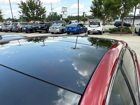 Used 2017 Lexus ES 350 w/ Ultra Luxury Package FWD image 4