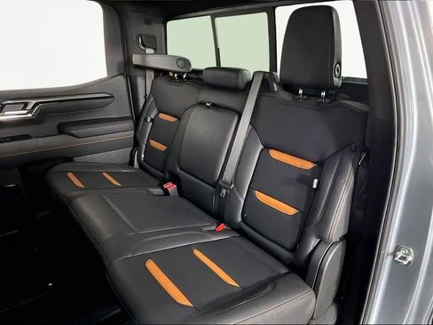 Used 2025 GMC Sierra 1500 AT4 w/ AT4 Premium Package image 22
