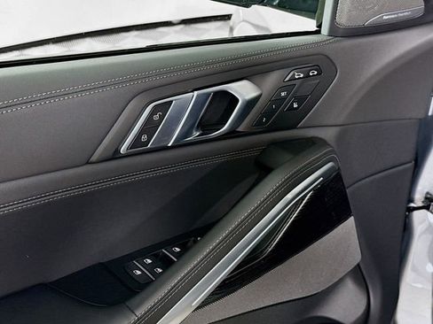 New 2026 BMW X6 xDrive40i w/ Climate Comfort Package image 18