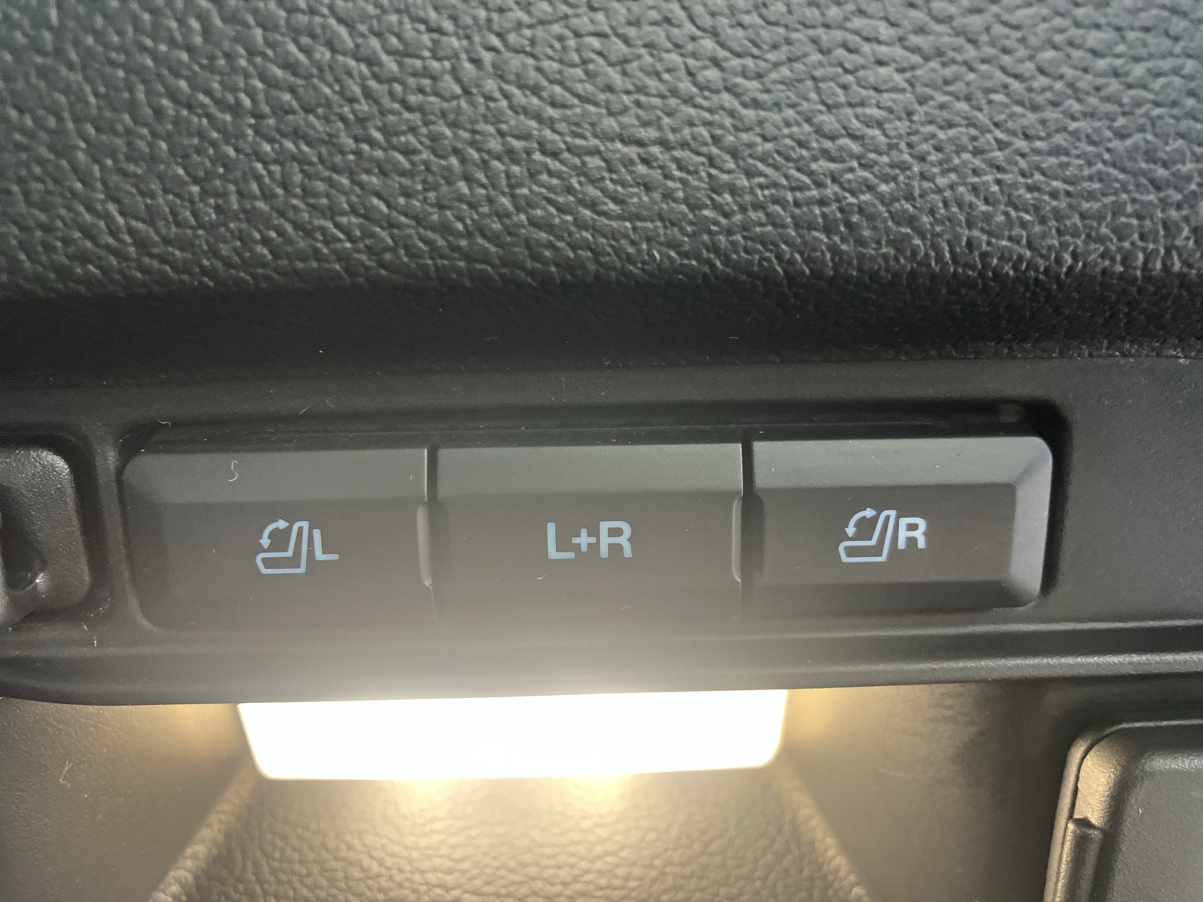 Certified 2023 Ford Explorer Limited AWD/4WD image 14