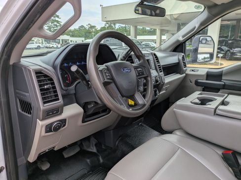 Used 2022 Ford F350 XL w/ Power Equipment Group image 13