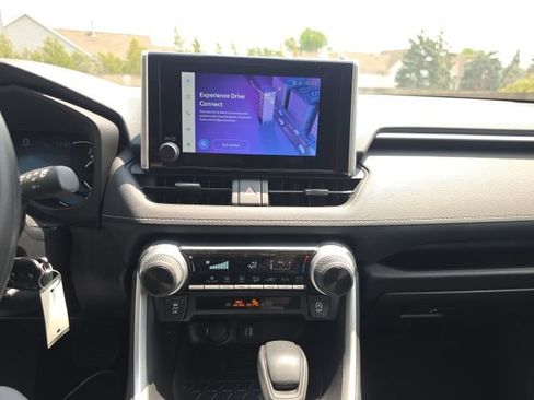 Used 2024 Toyota RAV4 LE FWD image 12