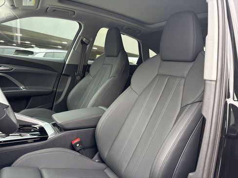 New 2025 Audi Q5 Premium Plus image 13