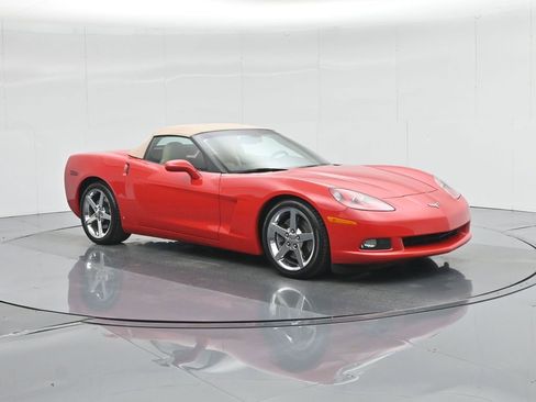 Used 2007 Chevrolet Corvette Convertible w/ Preferred Equipment Group image 27