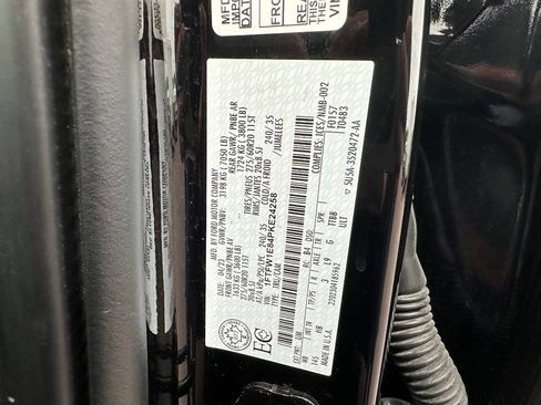Used 2023 Ford F150 Lariat w/ Equipment Group 502A High AWD/4WD image 9