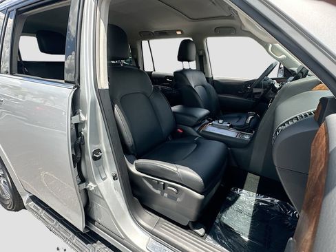 Used 2023 Nissan Armada SL w/ Captain's Chairs Package RWD image 30
