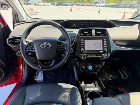 Certified 2021 Toyota Prius XLE w/ Advanced Technology Package AWD/4WD image 16