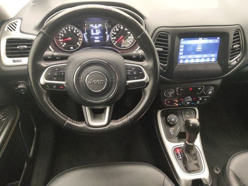 Used 2019 Jeep Compass Latitude w/ Cold Weather Group AWD/4WD image 22