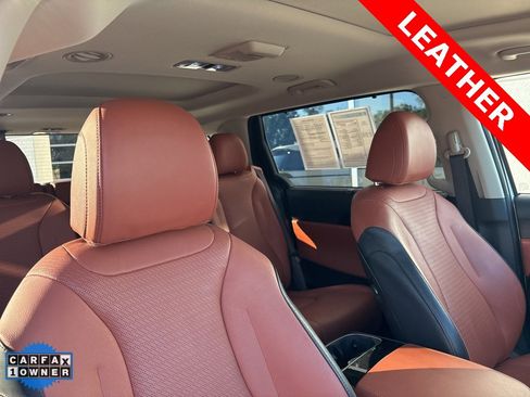 Used 2024 Kia Carnival SX Prestige image 28