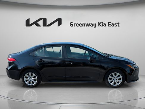 Used 2024 Toyota Corolla LE FWD image 10