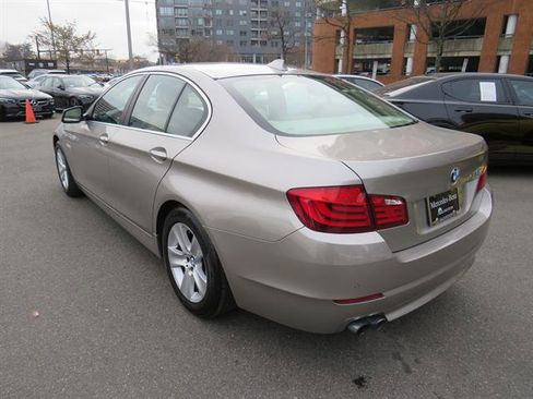 Used 2012 BMW 528i 528i image 2