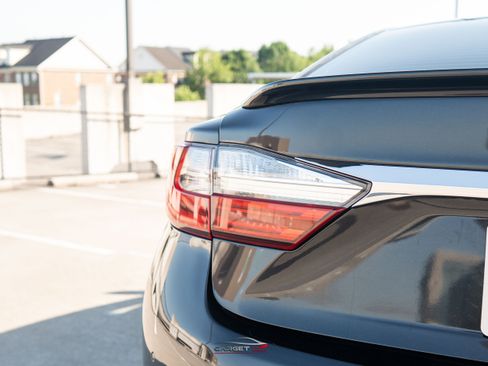 Used 2017 Lexus ES 350 w/ Luxury Package FWD image 45