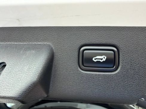 Used 2023 Kia Sportage SX FWD image 13