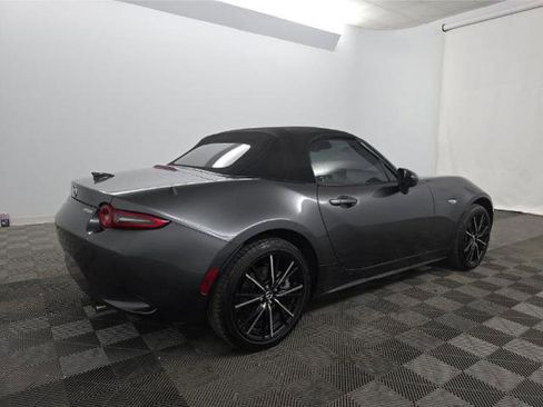 Used 2024 MAZDA MX-5 Miata Grand Touring image 3