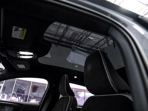 Used 2023 Volvo C40 P8 Recharge Ultimate image 5