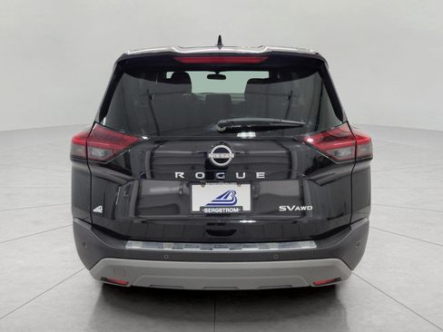 Used 2023 Nissan Rogue SV AWD/4WD image 6
