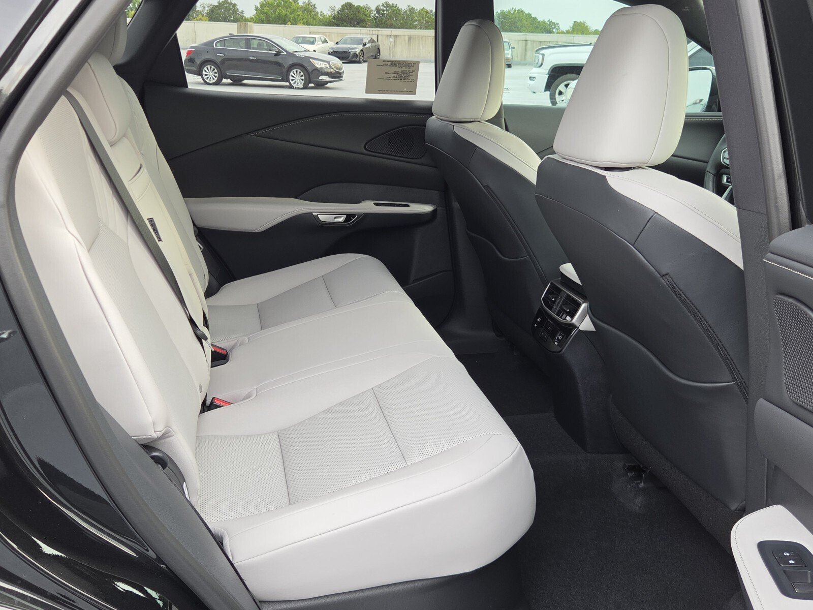 New 2026 Lexus RX 350 FWD image 17
