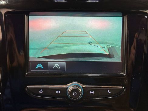 Used 2019 Chevrolet Traverse LS FWD image 4