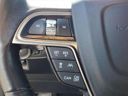 Certified 2019 Lincoln Nautilus Reserve image 12