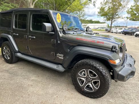 Used 2019 Jeep Wrangler Unlimited Sport S image 8