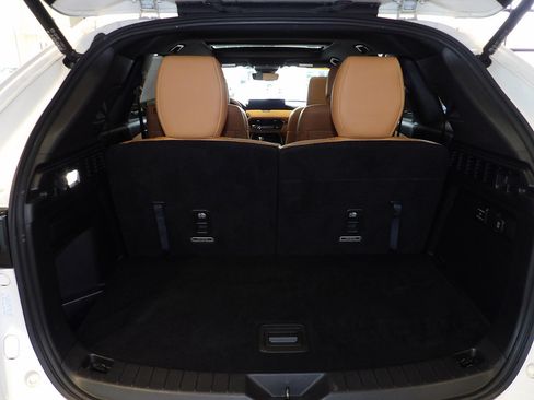 Certified 2024 MAZDA CX-90 3.3 Turbo S w/ Premium Plus AWD/4WD image 20