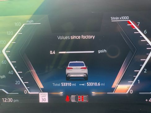 Used 2024 BMW X5 xDrive40i w/ Premium Package image 32