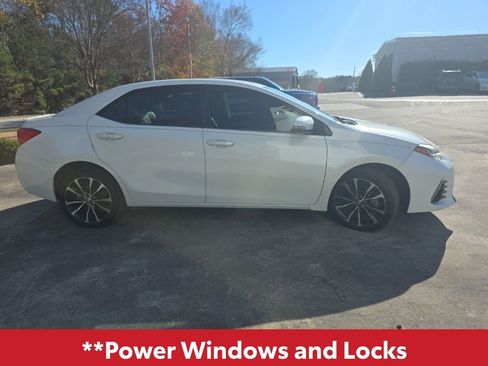 Used 2018 Toyota Corolla L image 9