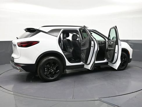 Used 2024 Chevrolet Blazer LT w/ Midnight/Sport Edition AWD/4WD image 33