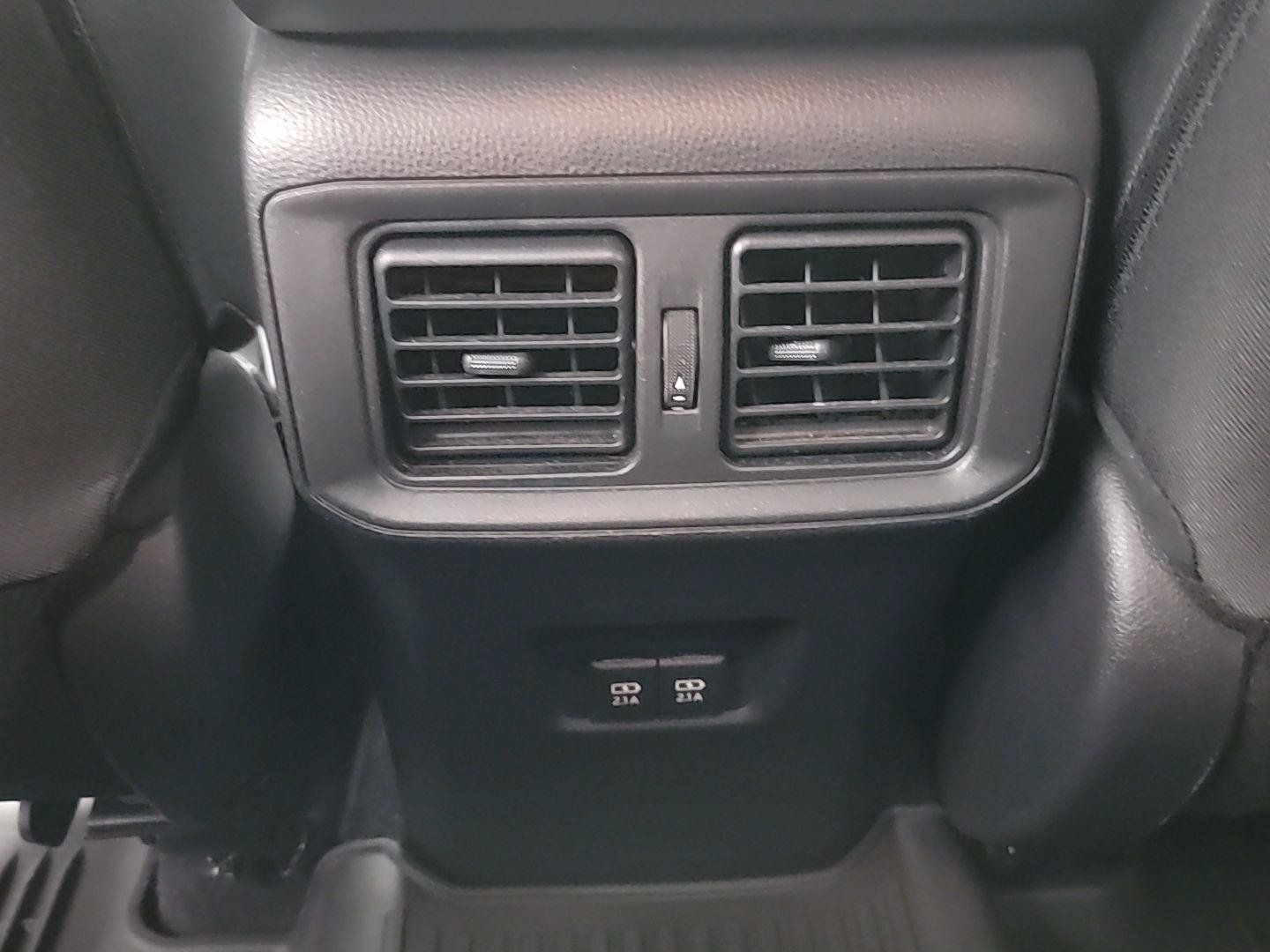 Used 2021 Toyota RAV4 XLE w/ Convenience Package AWD/4WD image 24
