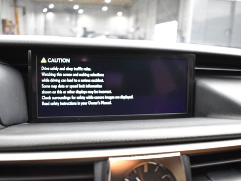 Used 2018 Lexus IS 300 AWD w/ Comfort Package image 7