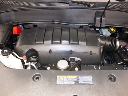 Used 2013 GMC Acadia SLT image 3