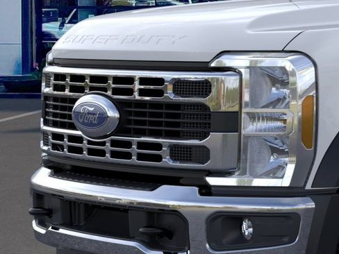 New 2026 Ford F550 4x4 Regular Cab Super Duty image 17