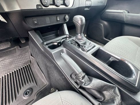 Used 2019 Toyota Tacoma SR w/ SR Convenience Package RWD image 30