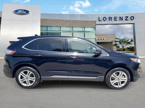Used 2018 Ford Edge Titanium FWD image 4