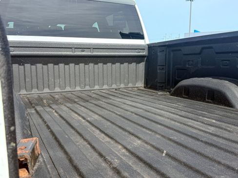 Certified 2021 Chevrolet Silverado 2500 Custom w/ Custom Value Package AWD/4WD image 16