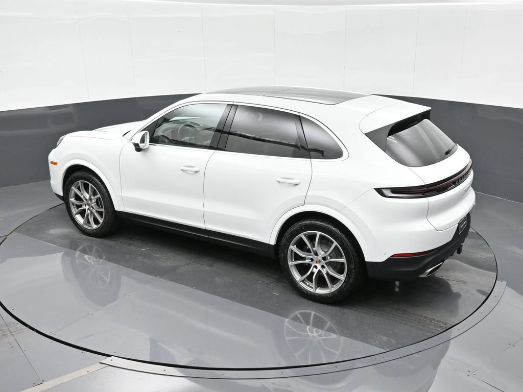 Certified 2026 Porsche Cayenne AWD/4WD image 27