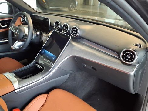 Used 2023 Mercedes-Benz C 300 4MATIC Sedan image 23