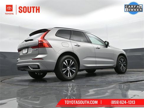 Used 2024 Volvo XC60 B5 Core image 32