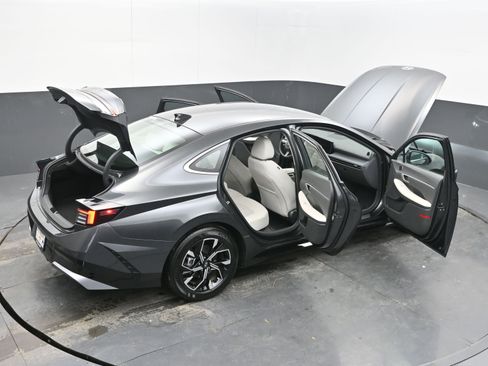 Used 2025 Hyundai Sonata SEL image 47