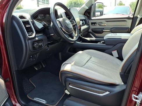 Certified 2025 RAM 1500 Tungsten w/ Off Road Group AWD/4WD image 13