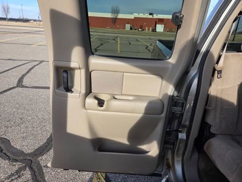 Used 2002 Chevrolet Silverado 1500 LS w/ Off-Road Pkg image 31