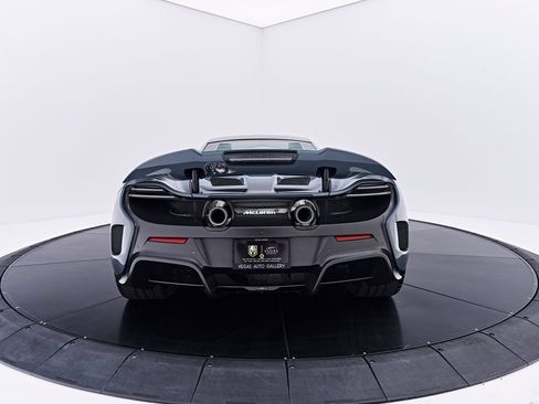 Used 2016 McLaren 675LT Coupe RWD image 22