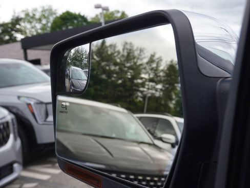 Used 2013 Ford F150 Lariat w/ Luxury Equipment Group AWD/4WD image 33