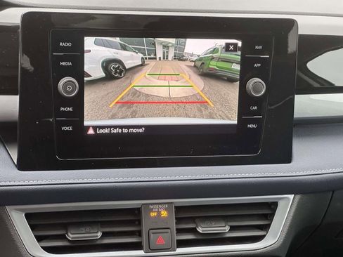 New 2026 Volkswagen Taos SEL AWD/4WD image 18
