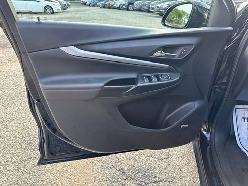 Used 2023 Chevrolet Bolt EUV Premier w/ Sun & Sound Package FWD image 12