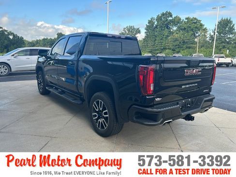 Used 2020 GMC Sierra 1500 AT4 w/ AT4 Premium Package image 7