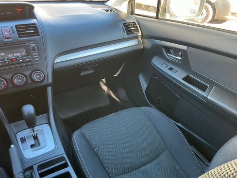 Used 2013 Subaru Crosstrek 2.0i Premium image 18